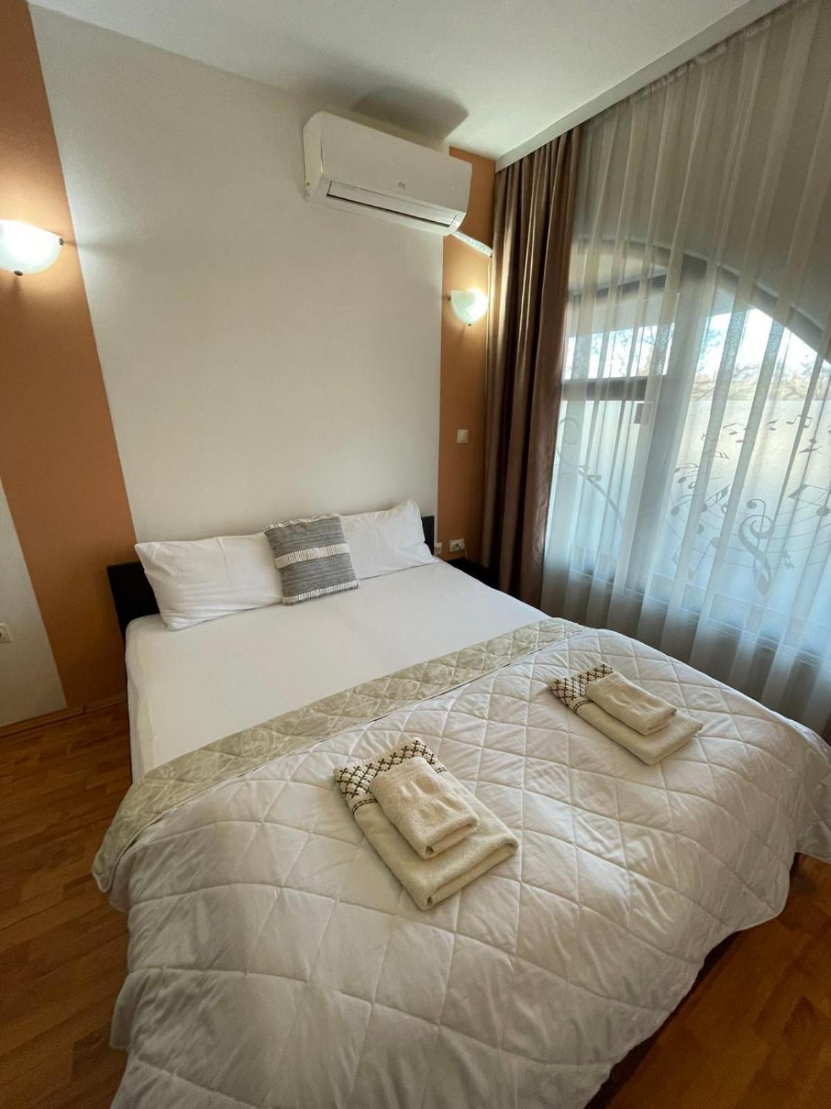 The Bulevard Hotel Скопье Экстерьер фото